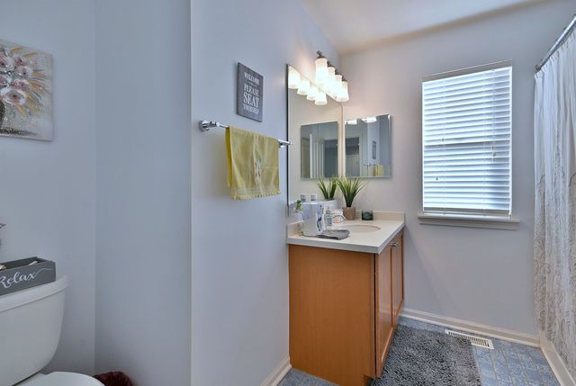 579 Homestead Court, Aurora, IL 60506