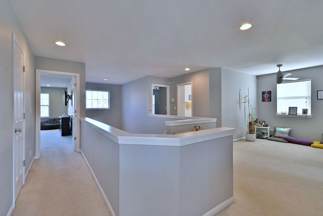 579 Homestead Court, Aurora, IL 60506