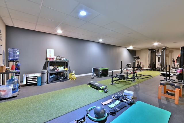 579 Homestead Court, Aurora, IL 60506