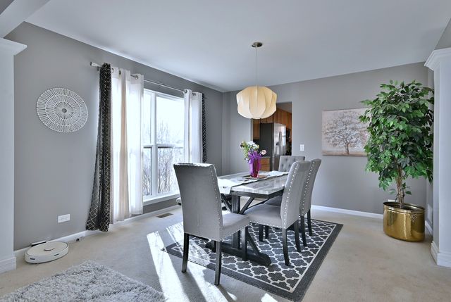 579 Homestead Court, Aurora, IL 60506