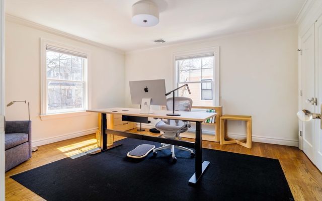 65 Wendell St, Cambridge, MA 02138
