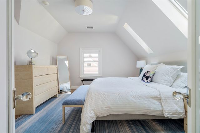 65 Wendell St, Cambridge, MA 02138
