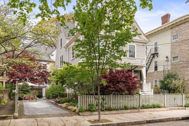65 Wendell St, Cambridge, MA 02138