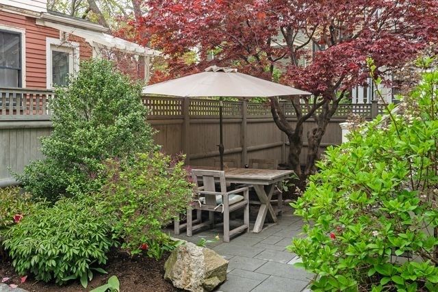 65 Wendell St, Cambridge, MA 02138