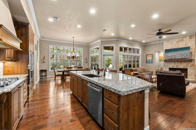 416 WILLIAMS WAY, New Braunfels, TX 78130
