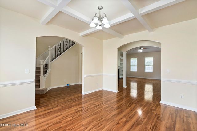 402 Walkens Woods Lane, Jacksonville, NC 28546