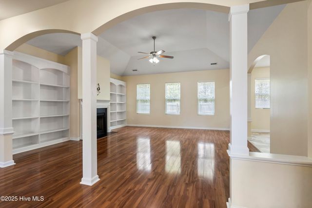 402 Walkens Woods Lane, Jacksonville, NC 28546