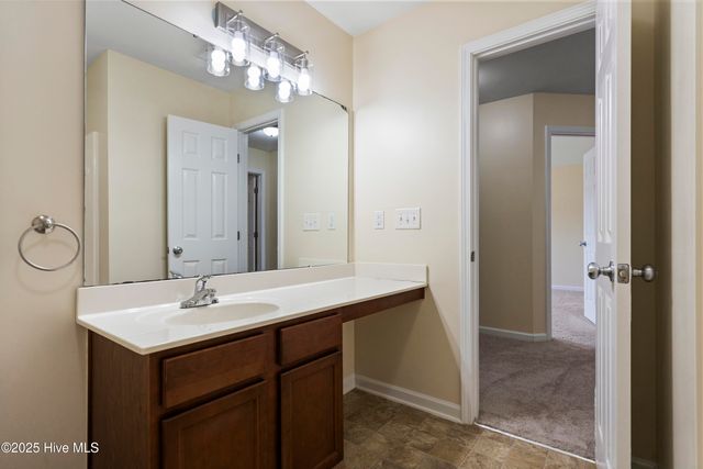 402 Walkens Woods Lane, Jacksonville, NC 28546