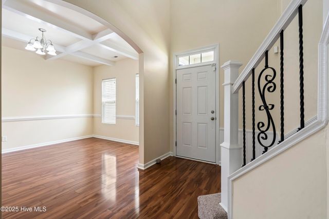 402 Walkens Woods Lane, Jacksonville, NC 28546