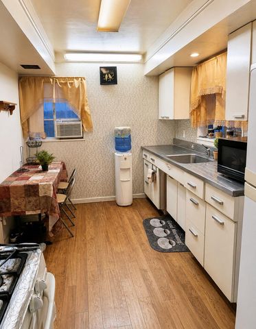 2336 Estrellita Way, Sacramento, CA 95825