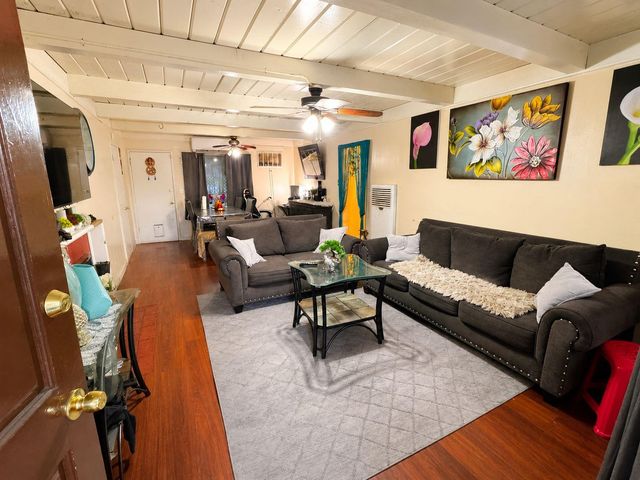 2336 Estrellita Way, Sacramento, CA 95825