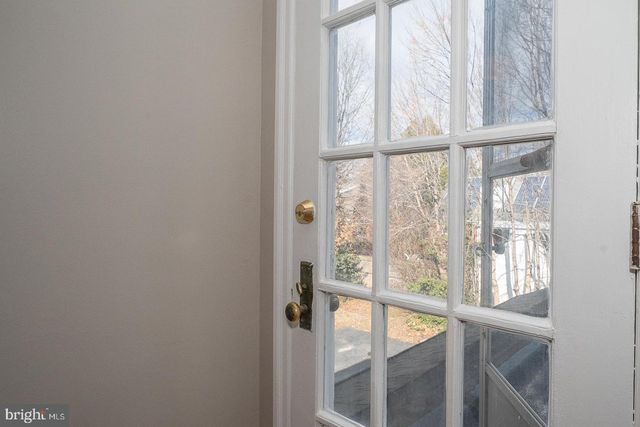 291 JACKSON AVE, Lansdowne, PA 19050