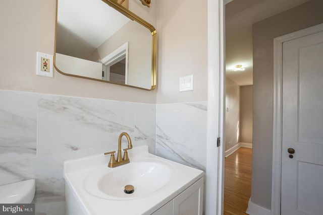 291 JACKSON AVE, Lansdowne, PA 19050