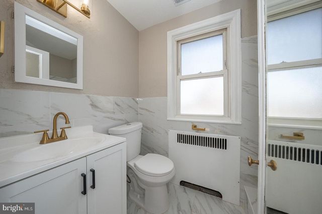 291 JACKSON AVE, Lansdowne, PA 19050