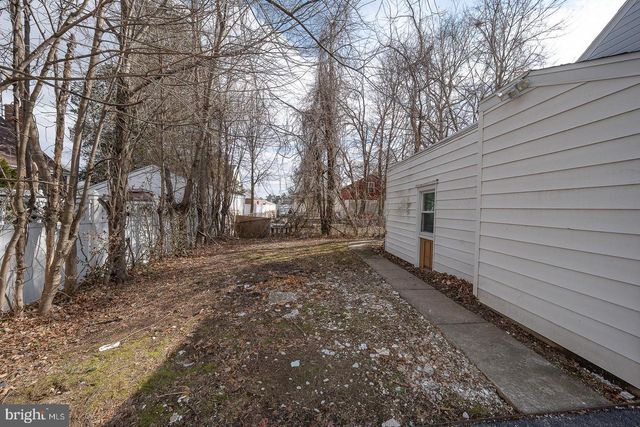 291 JACKSON AVE, Lansdowne, PA 19050