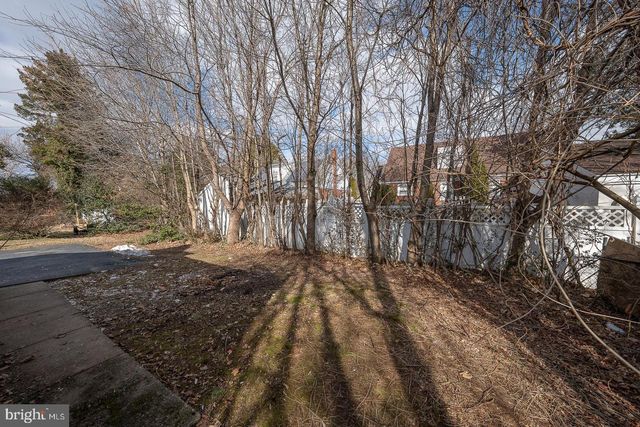 291 JACKSON AVE, Lansdowne, PA 19050