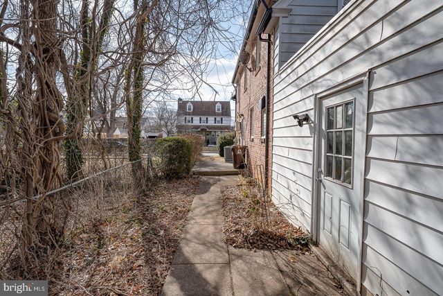 291 JACKSON AVE, Lansdowne, PA 19050