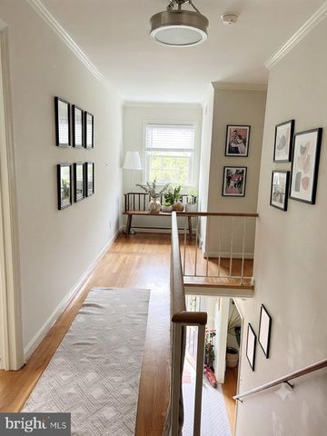 3130 BARNARD CT, Fairfax, VA 22031
