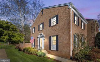 3130 BARNARD CT, Fairfax, VA 22031