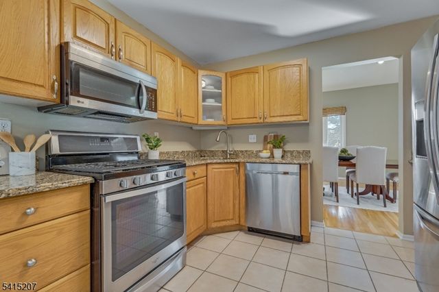 4 Currey Lane, West Orange Twp., NJ 07052