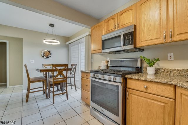 4 Currey Lane, West Orange Twp., NJ 07052