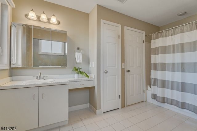 4 Currey Lane, West Orange Twp., NJ 07052