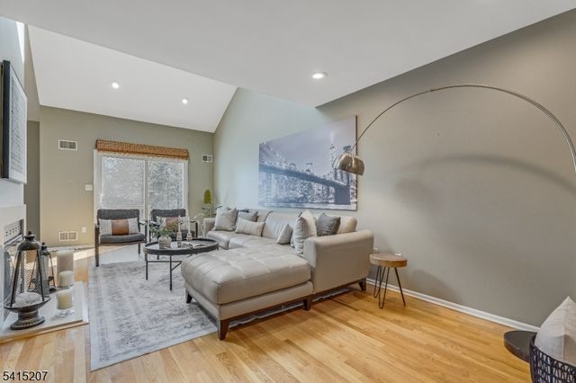 4 Currey Lane, West Orange Twp., NJ 07052