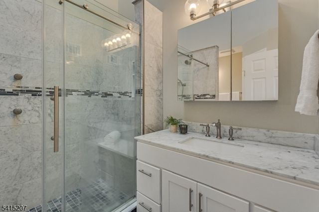 4 Currey Lane, West Orange Twp., NJ 07052