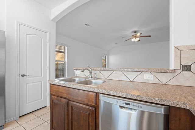 4013 Winter Springs Drive, Fort Worth, TX 76123