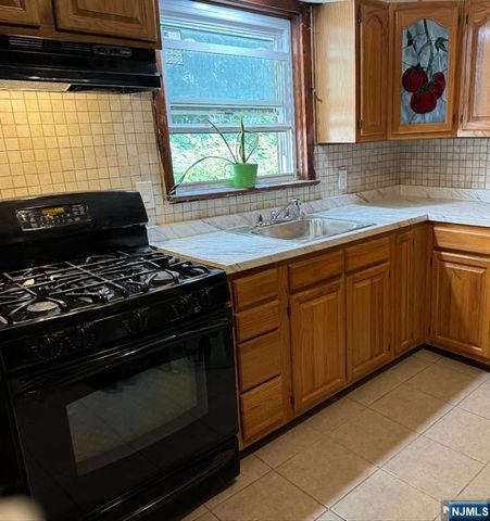 45 Hillman Street, Paterson, NJ 07522
