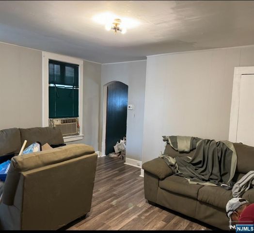 45 Hillman Street, Paterson, NJ 07522