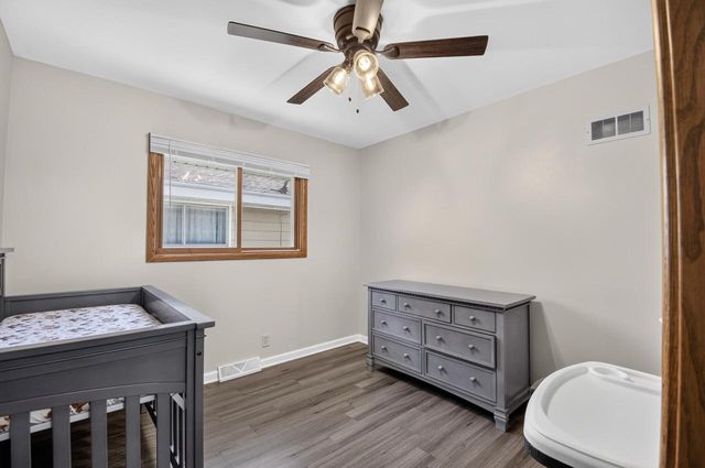 7911 32nd AVENUE, Kenosha, WI 53142