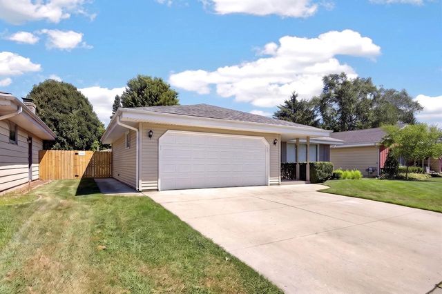 7911 32nd AVENUE, Kenosha, WI 53142