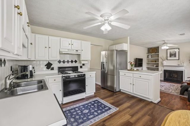 1079 Shadow Lake Drive, Lithonia, GA 30058
