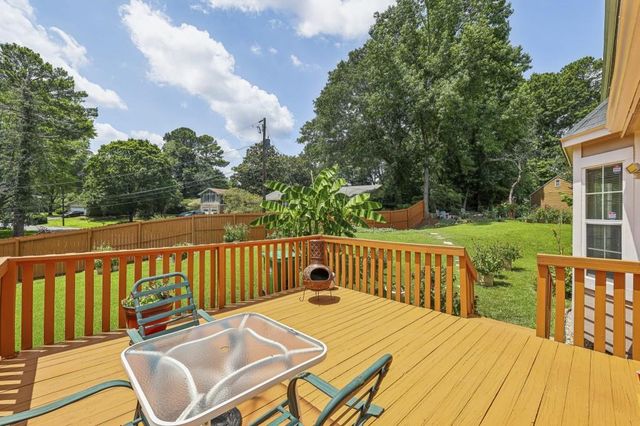 1079 Shadow Lake Drive, Lithonia, GA 30058
