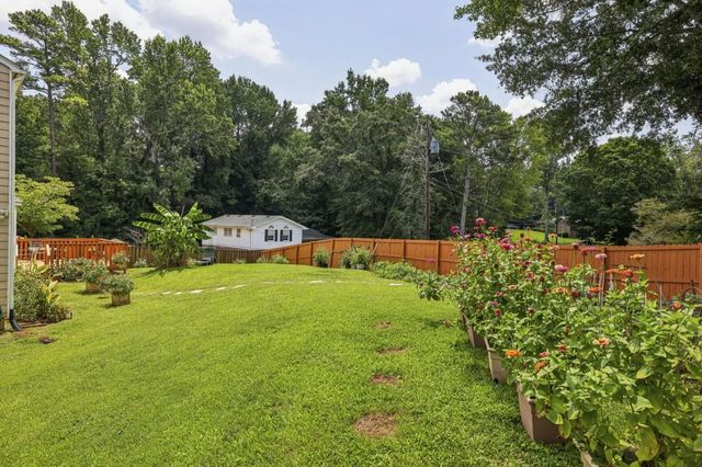 1079 Shadow Lake Drive, Lithonia, GA 30058