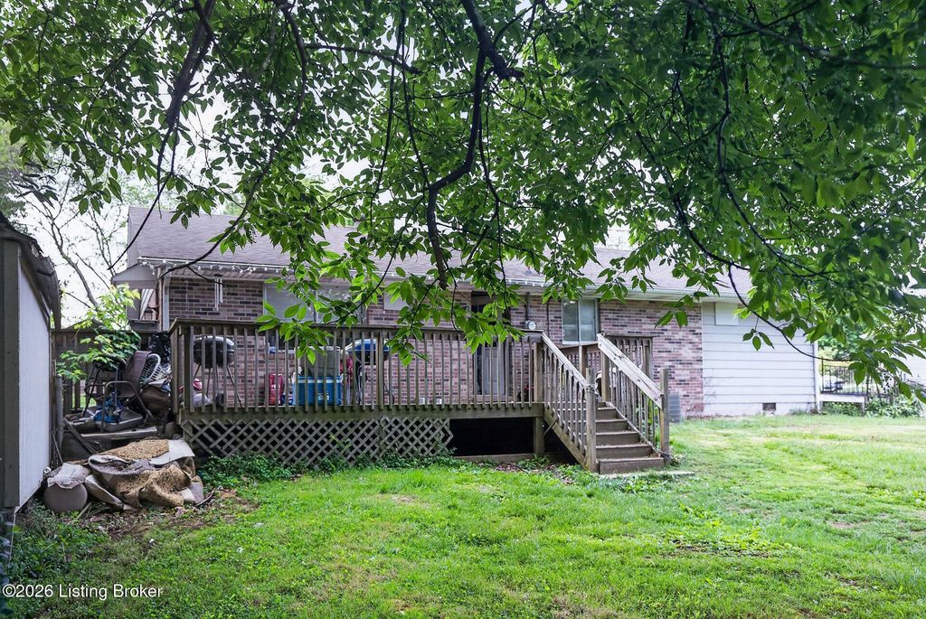 1820 Montclair Dr, Mt Sterling, KY 40353