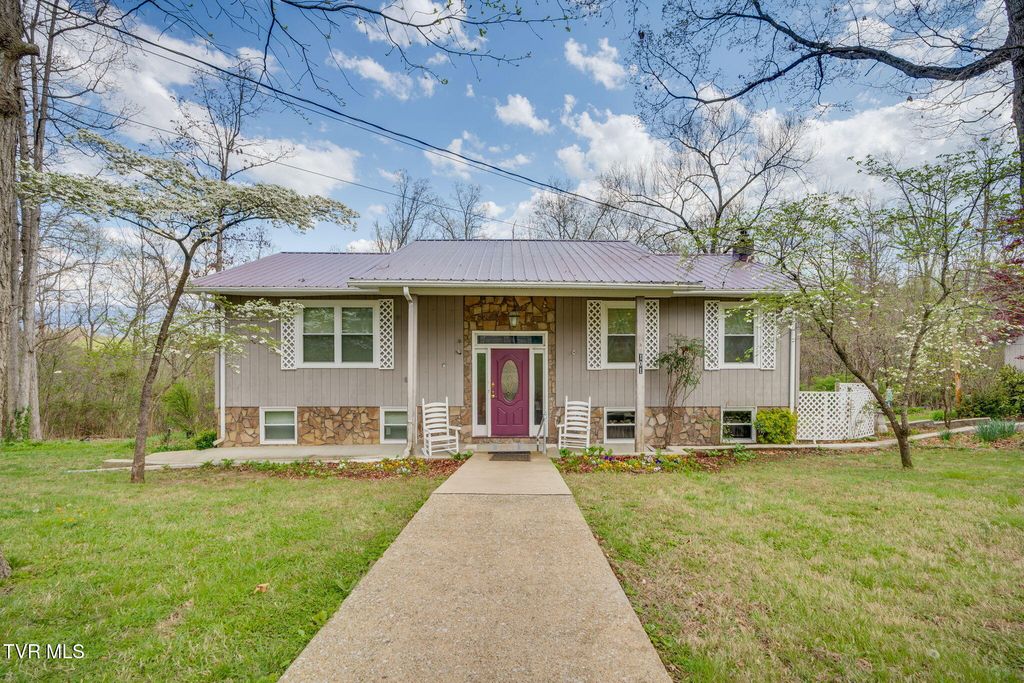 101 South Hickory Circle, Greeneville, TN 37743