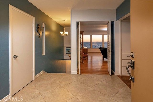 20 Lagunita Drive, Laguna Beach, CA 92651