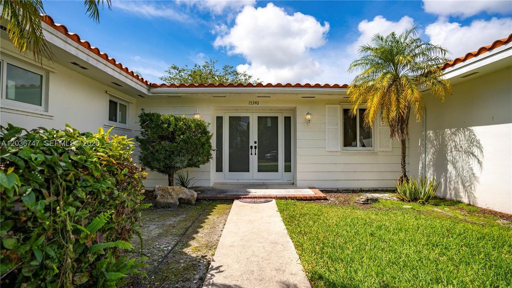 15340 SW 85th Avenue, Palmetto Bay, FL 33157