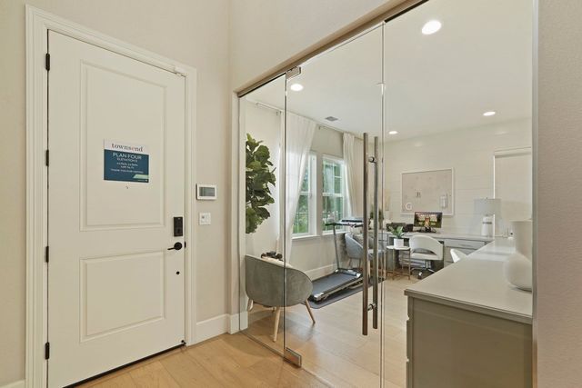 2885 Ellis Town Dr, Tracy, CA 95377