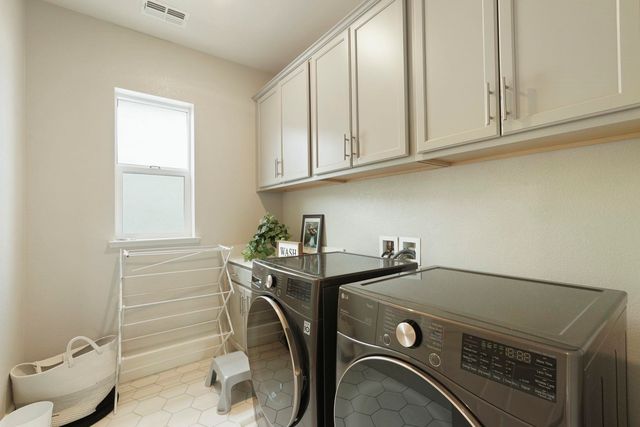 2885 Ellis Town Dr, Tracy, CA 95377