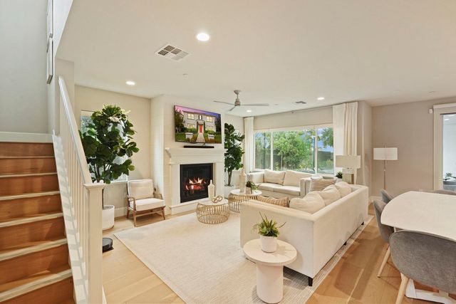 2885 Ellis Town Dr, Tracy, CA 95377