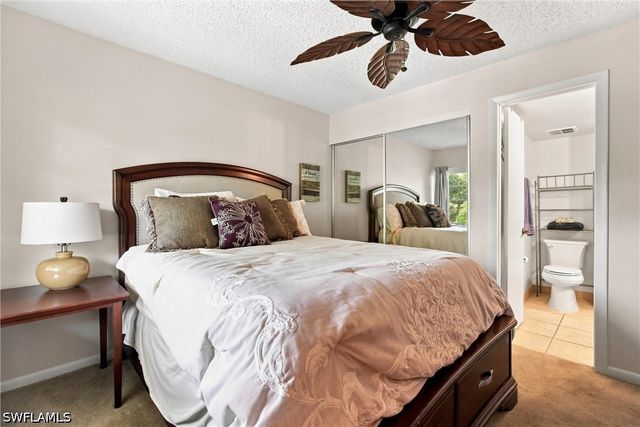 1087 Forest Lakes DR 302, Naples, FL 34105