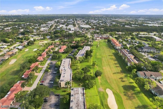 1087 Forest Lakes DR 302, Naples, FL 34105