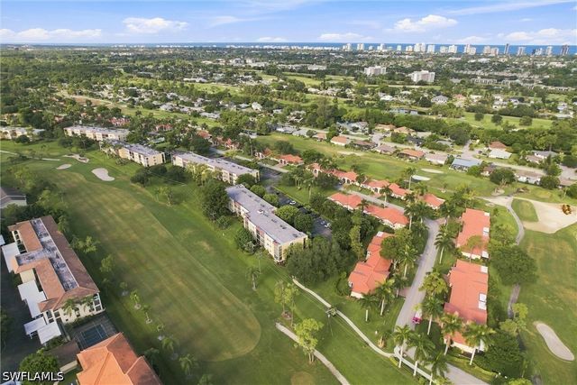 1087 Forest Lakes DR 302, Naples, FL 34105