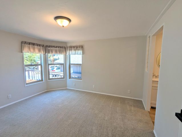 20716 Farenuff Place, Bend, OR 97701
