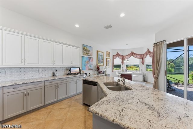 6168 Dogleg DR, Naples, FL 34113