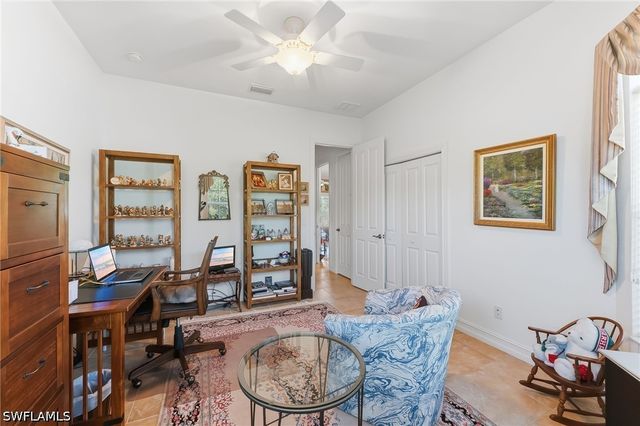 6168 Dogleg DR, Naples, FL 34113