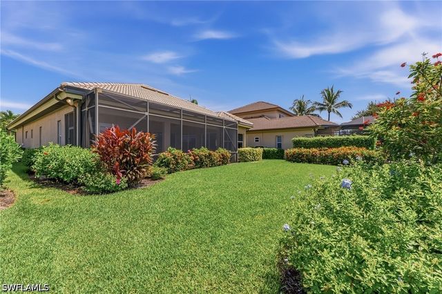 6168 Dogleg DR, Naples, FL 34113